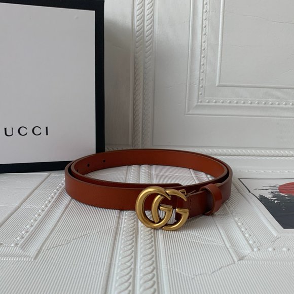 A Double G buckle belt made in our unfinished fade Gucci - Leather belt with Double G buckle Gucci main image 3